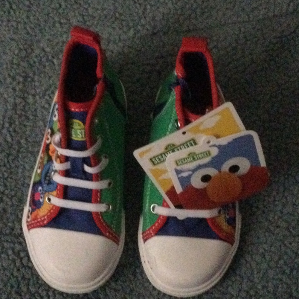 Sesame Street tennis toddler